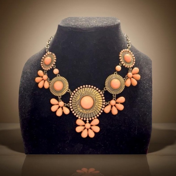 Midwestern necklace orange necklace with brass tone NWT - Picture 1 of 12